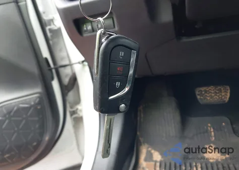 2021 Toyota Rav4 Le z USA, uszkodzony, nr VIN 2T3K1RFVXMC116967